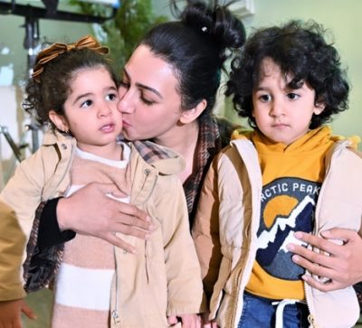 هيفاء حسين وأولادها 
