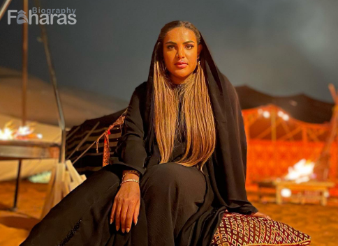 المغنية السعودية همس فكري بالصحراء